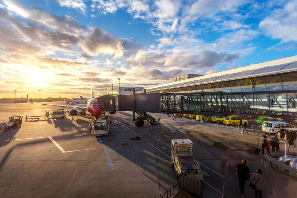 How High-Quality Engine Oil Enhances Aircraft Performance